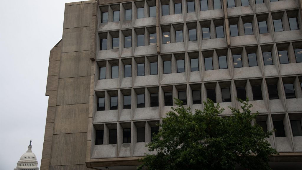 Risk-Based COVID Vaccination Gets It Right. Here’s What RFK Jr. Gets Wrong.