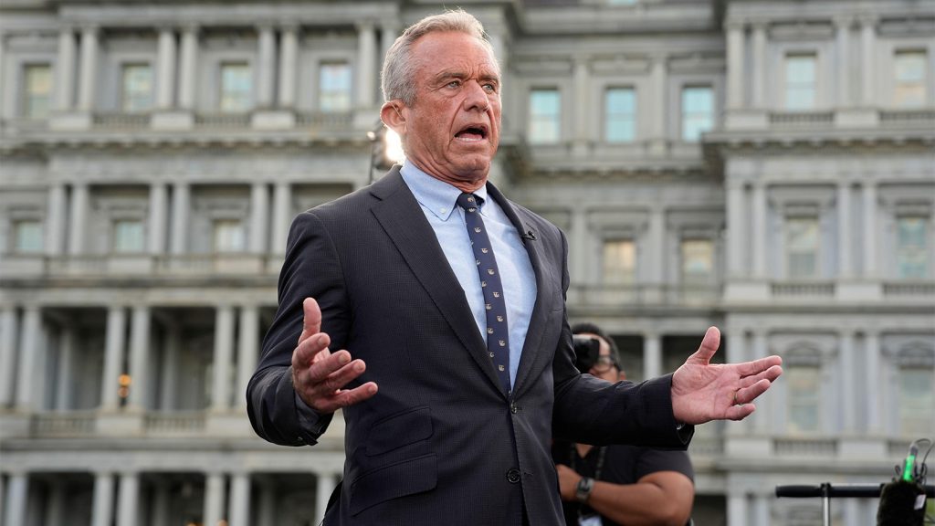 Give Briefings a Chance, Secretary Kennedy